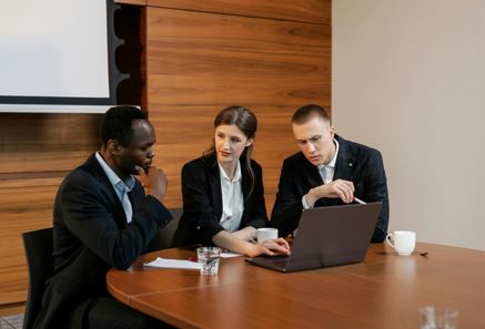 Growth hacking apa itu growth hacking peran growth hacking dalam digital marketing TMN Institute TMN Institute TMN Institute