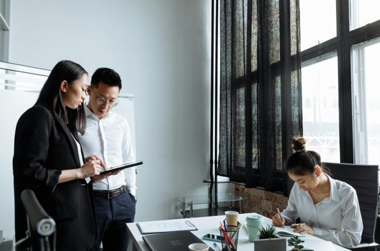 Omnichannel marketing strategi omnichannel marketing apa itu omnichannel TMN Institute TMN Institute TMN Institute